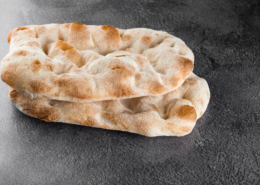 Pinsa Romana vs Pizza: The Italian Alternative You Need to Try